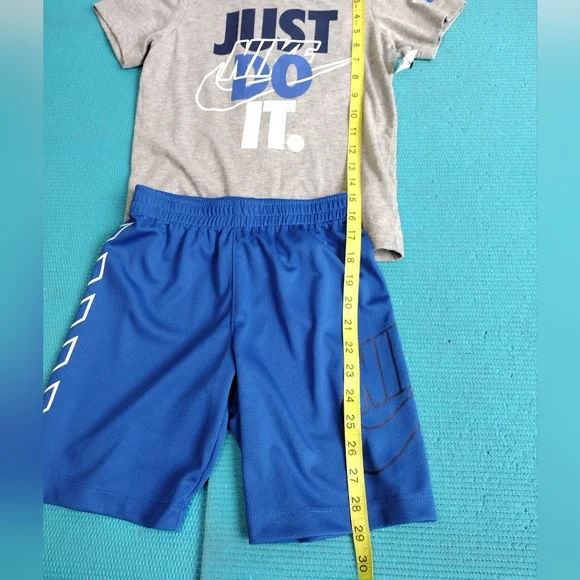 Nike Boys Just Do It Logo 2 Piece Shirt & Shorts Set Size 7 ( L ) - Picture 2 of 9